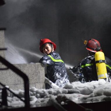 Cháy chung cư ở Sài Gòn, 13 người tử vong